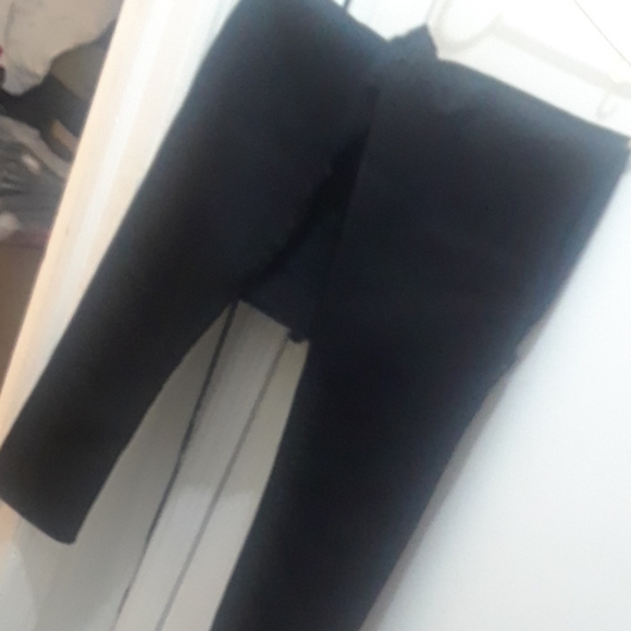 2 piece Levi suit - Picture 3 of 3